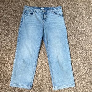 Old Navy wide legged jeans. Size 14